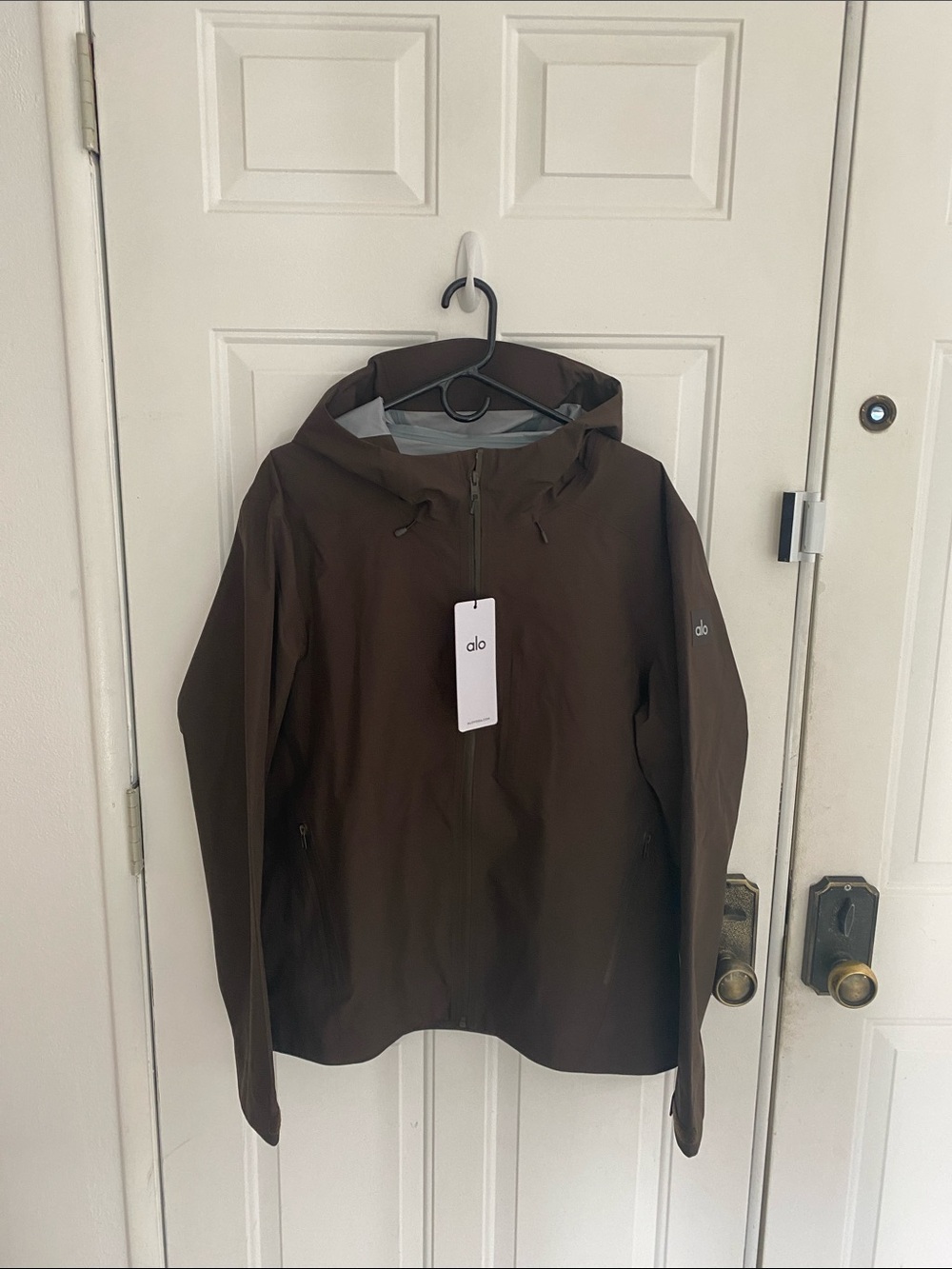Alo, Alpha Shell Jacket in Espresso